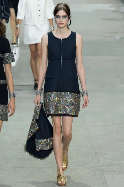 Look 40